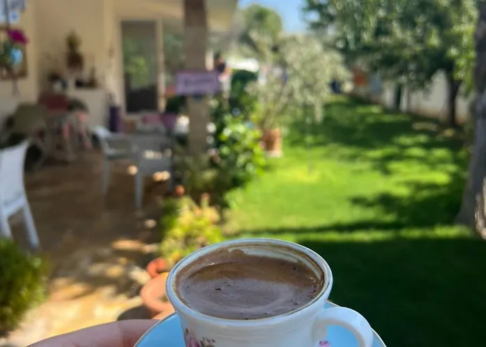 Inci Gasthuis Çeşme